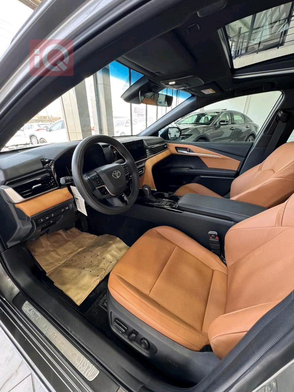 تۆیۆتا کامری